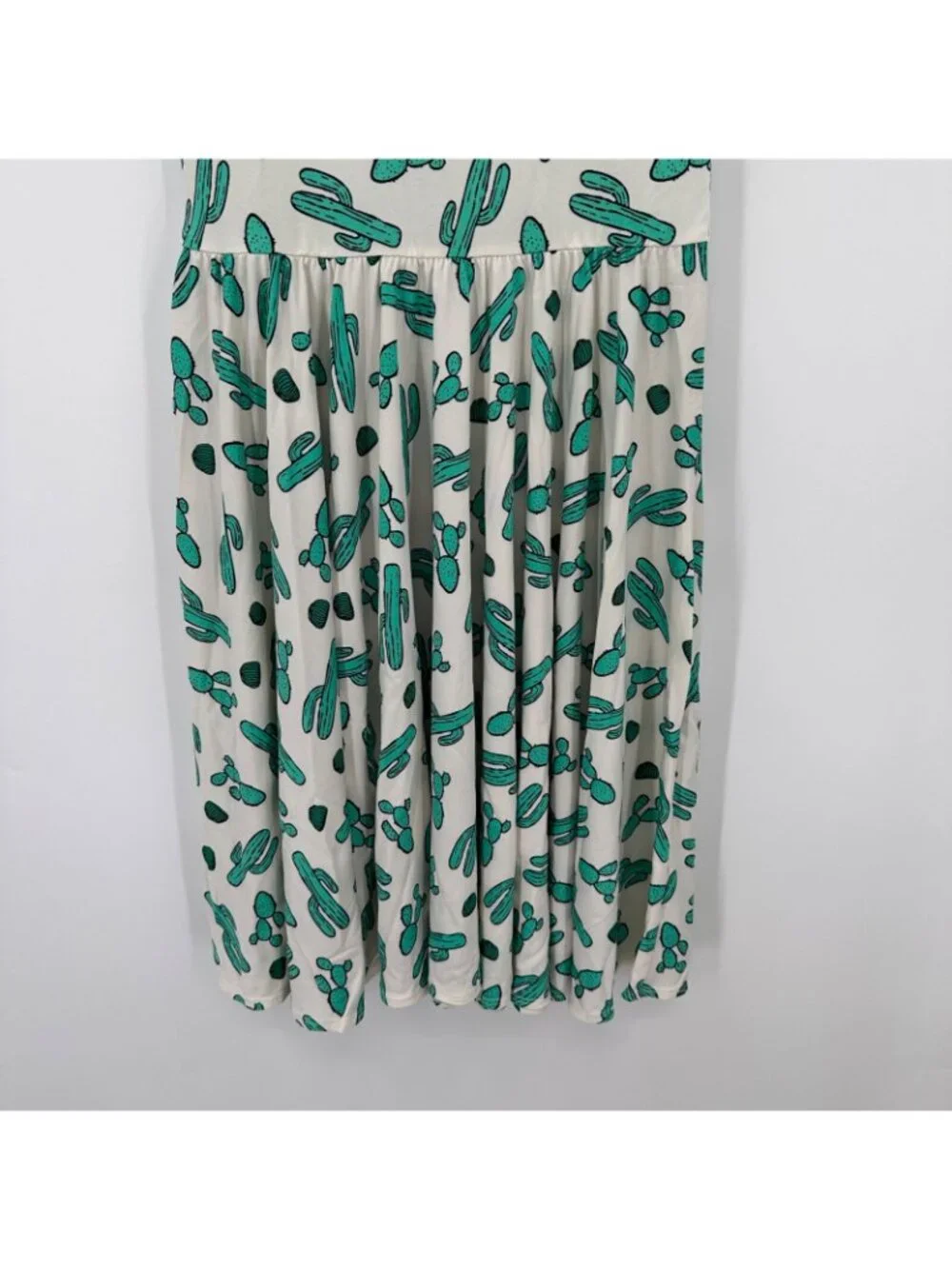 Dot Dot Smile Girl's Cap Sleeve Dress sz 11 Short Sleeve White Cactus Print NWT